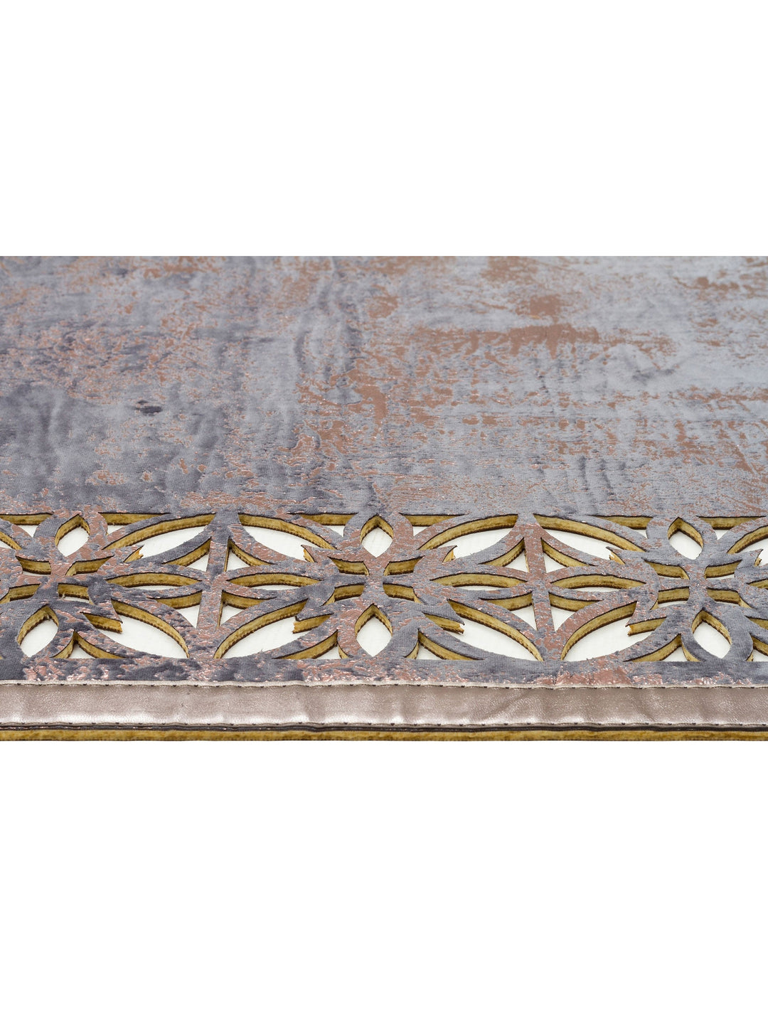 Gravür Klasik Ve Modern İşleme ve Oymaya Sahip Parlak Bordürlü Suni Deri Halı 03 MARINEBRONZE - Carpetdocia