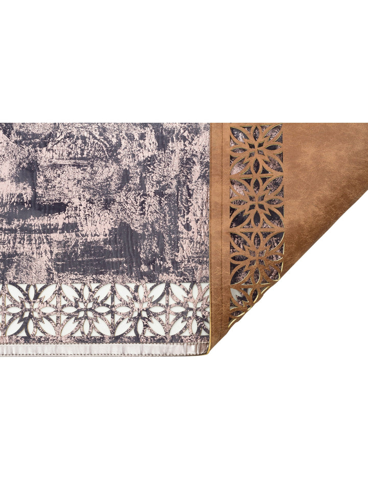 Gravür Klasik Ve Modern İşleme ve Oymaya Sahip Parlak Bordürlü Suni Deri Halı 03 MARINEBRONZE - Carpetdocia