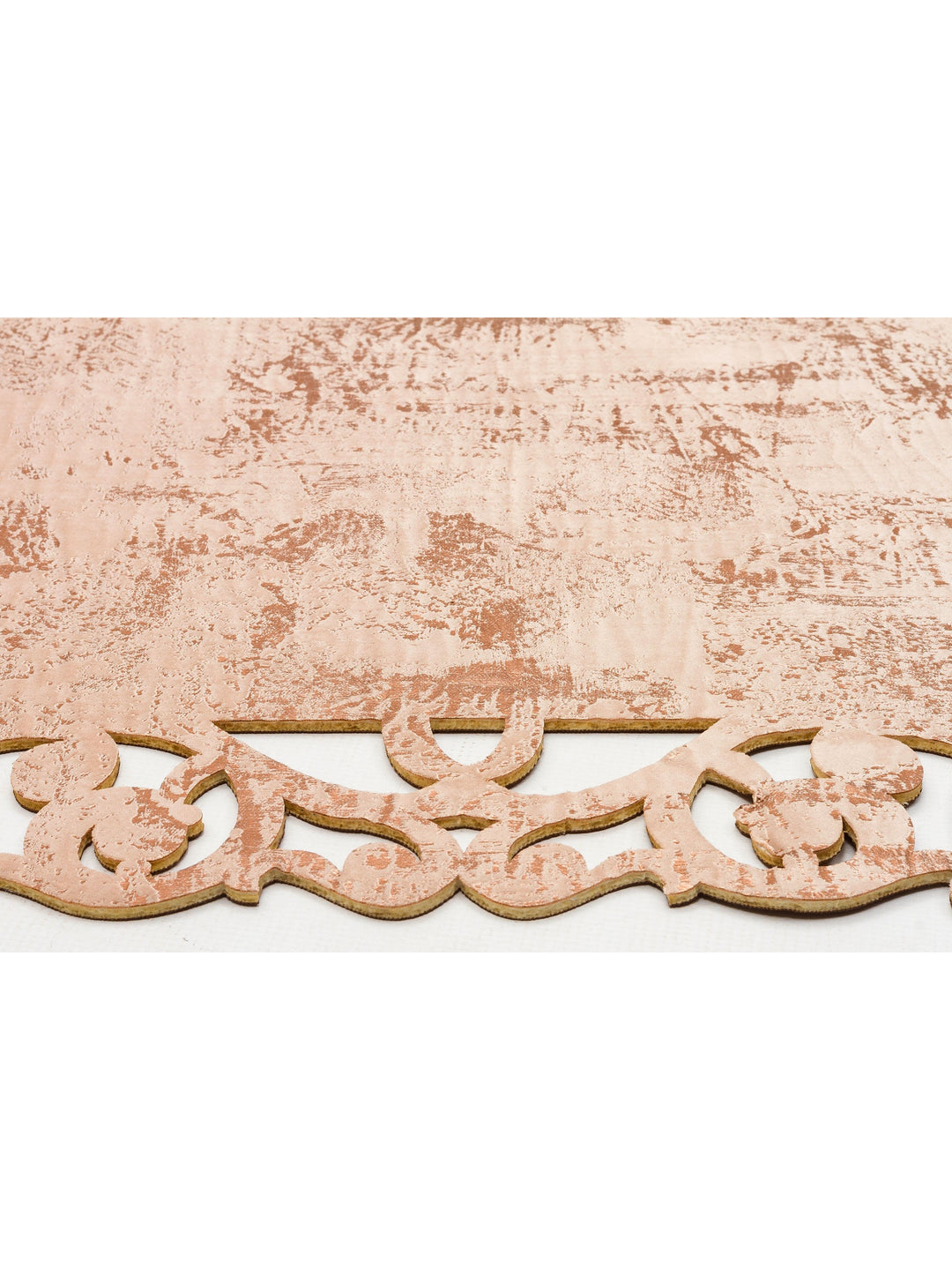 Gravür Klasik Ve Modern İşleme ve Oymaya Sahip Parlak Bordürlü Suni Deri Halı 05 BEIGE COPPER - Carpetdocia