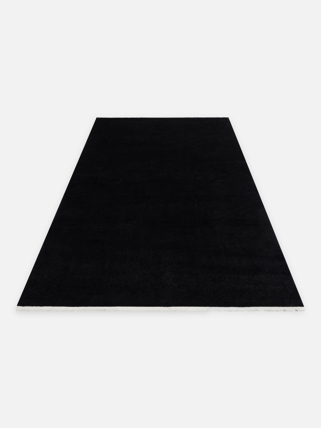 Victoria %100 TENCEL™ Lyocell El Emeği ile Üretilen Halı MIDNIGHT ONYX açılı görünüm